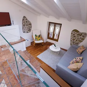 https://vicolo-15.hotelinveneto.com